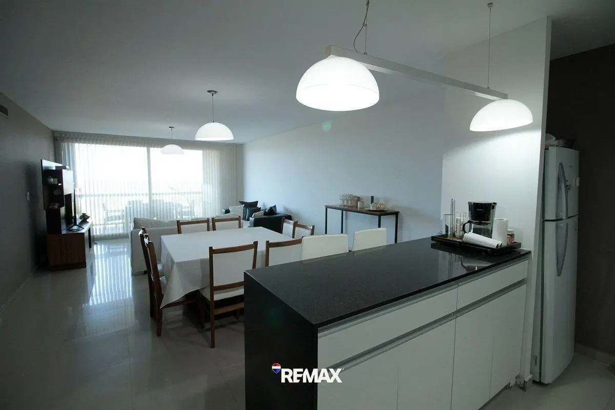 VENTA DE DEPARTAMENTE FRENTE AL MAR EN MH DEL ESTE 2