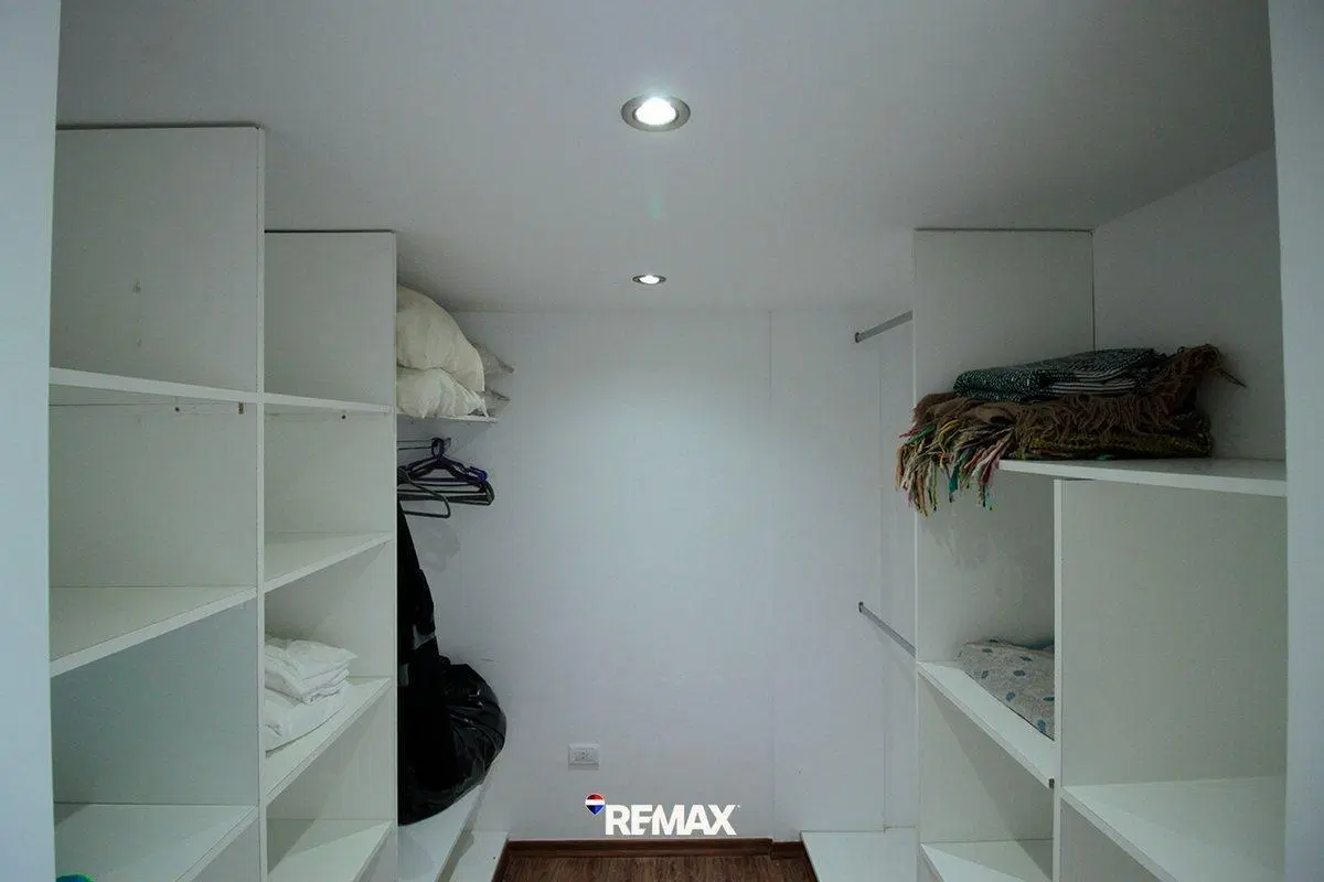 VENTA DE DEPARTAMENTE FRENTE AL MAR EN MH DEL ESTE 5
