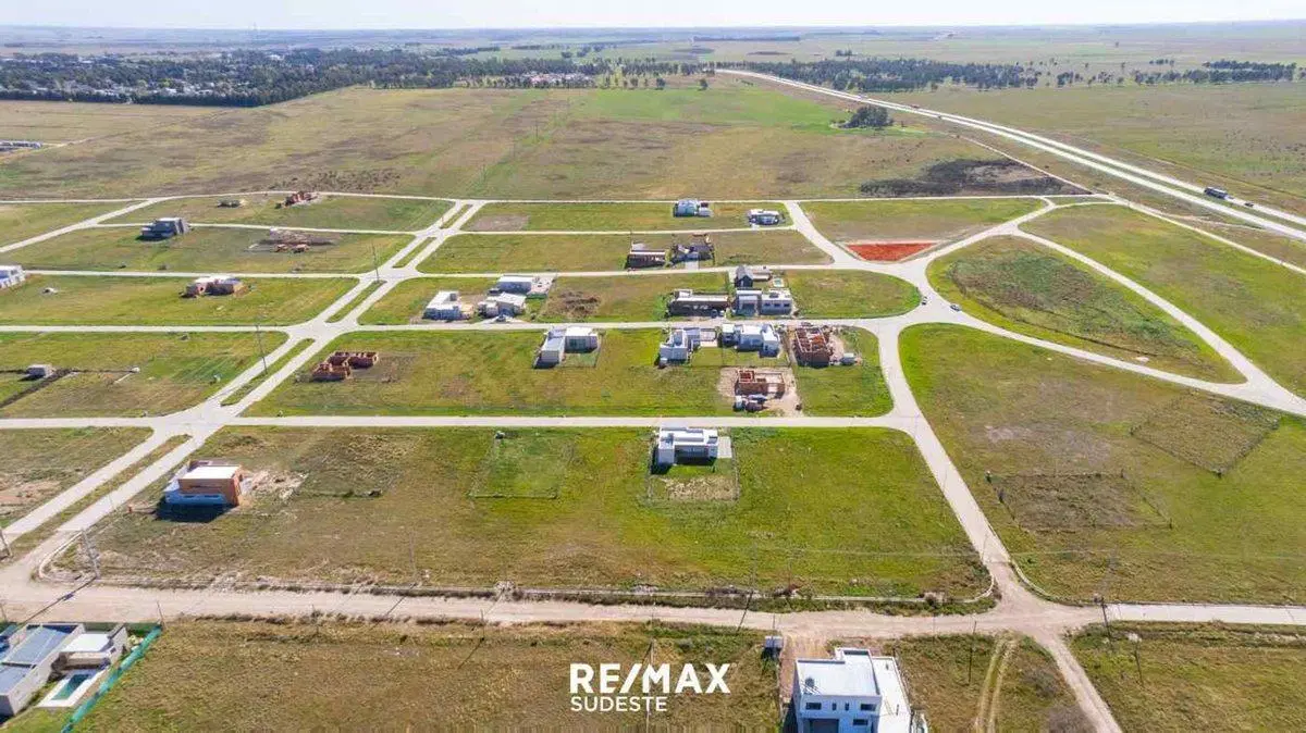 LOTE EN VENTA EN BARRIO LA BARRANCA 3