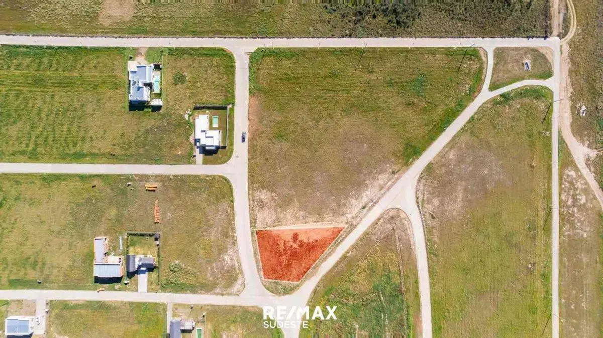 LOTE EN VENTA EN BARRIO LA BARRANCA 2