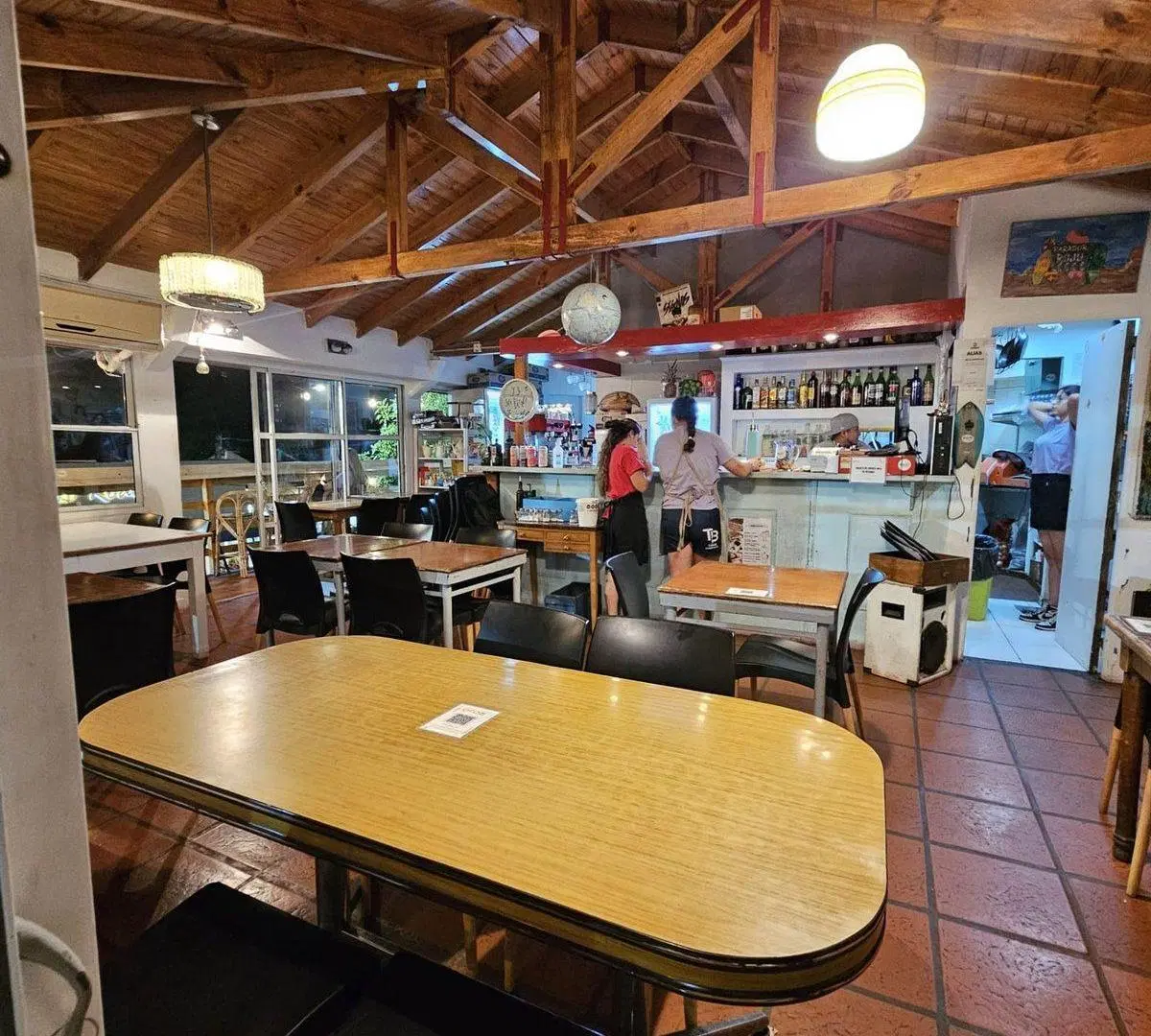 LOCAL EN VENTA EN MONTE HERMOSO 3