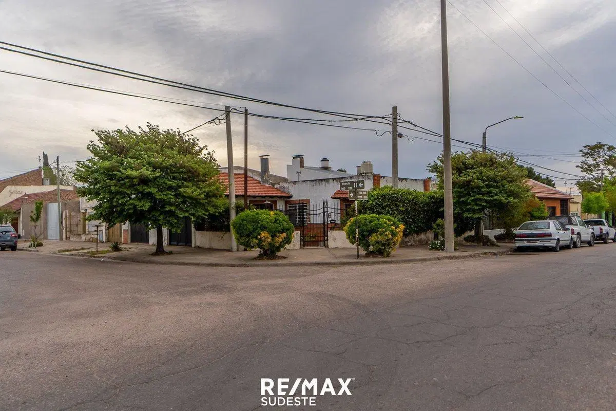 VENTA CASA APTA CRÉDITO 3 DORMITORIOS BARRIO KM5 5