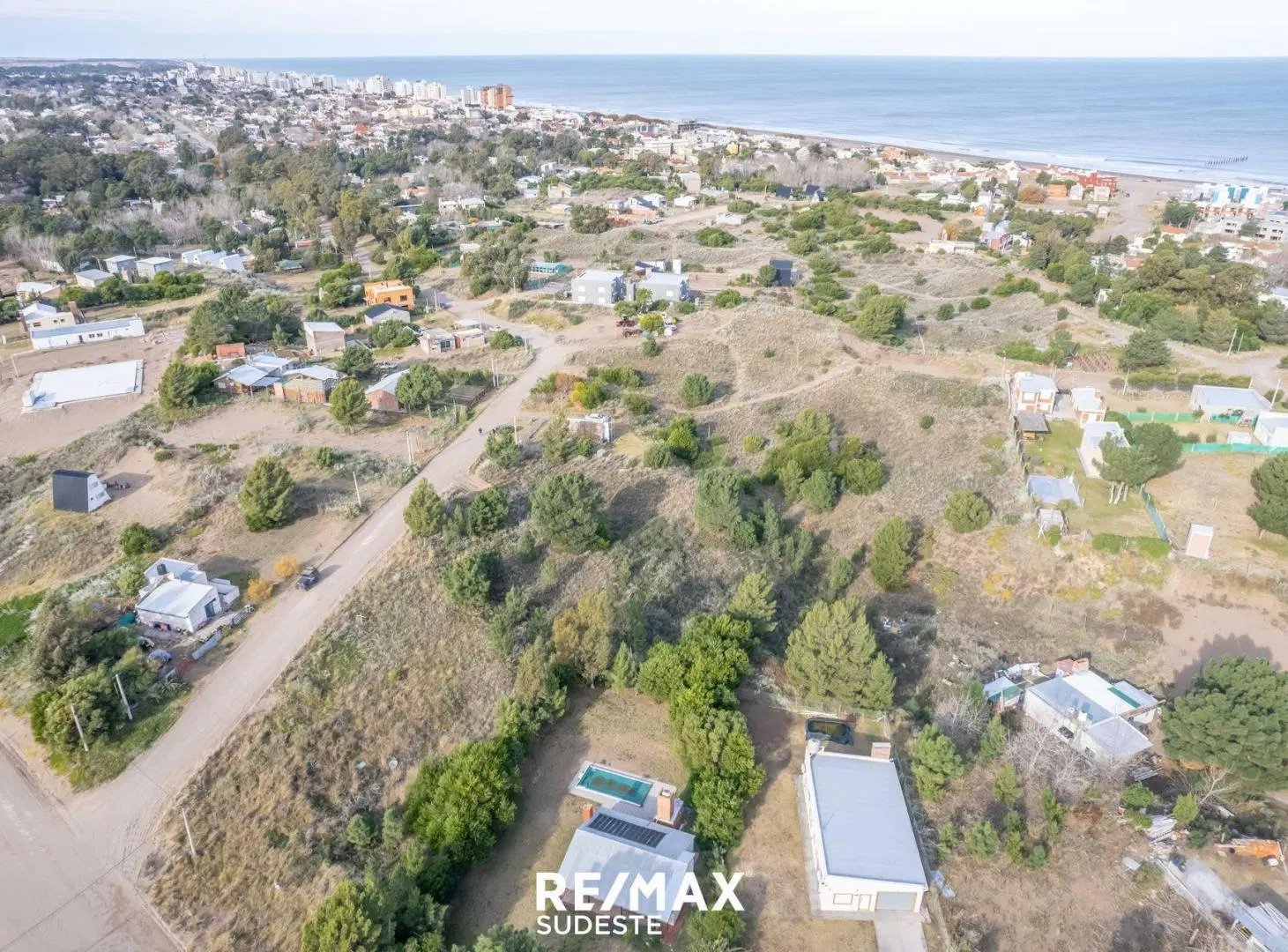 LOTE AMPLIO LOTE ENBARRIO DUFAUR  ZONA ESTRATEGICA 2