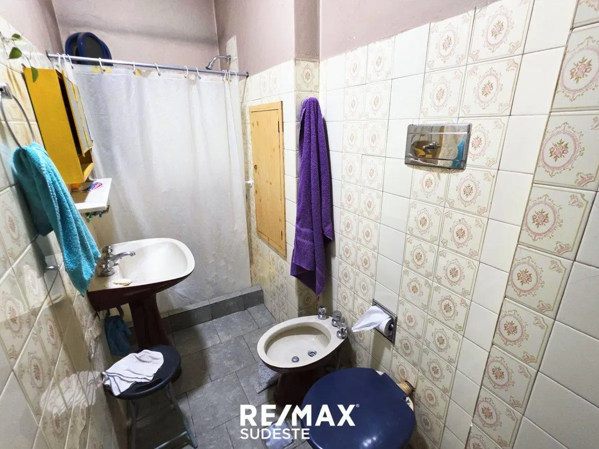 CASA CON DPTO EN VILLA MITRE. EXCELENTE UBICACION! 4