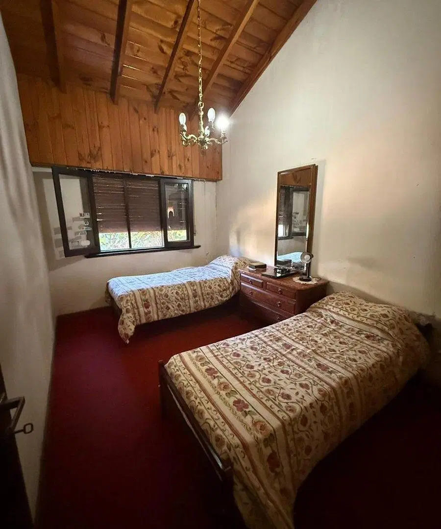 HERMOSA CASA EN CORONEL DORREGO 5