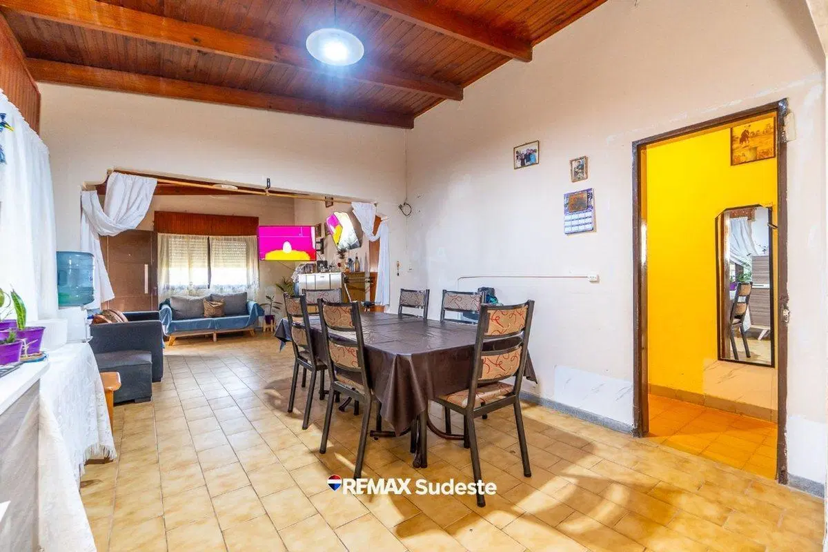 VENTA CASA BARRIO RICHIERI , COULIN 600 2