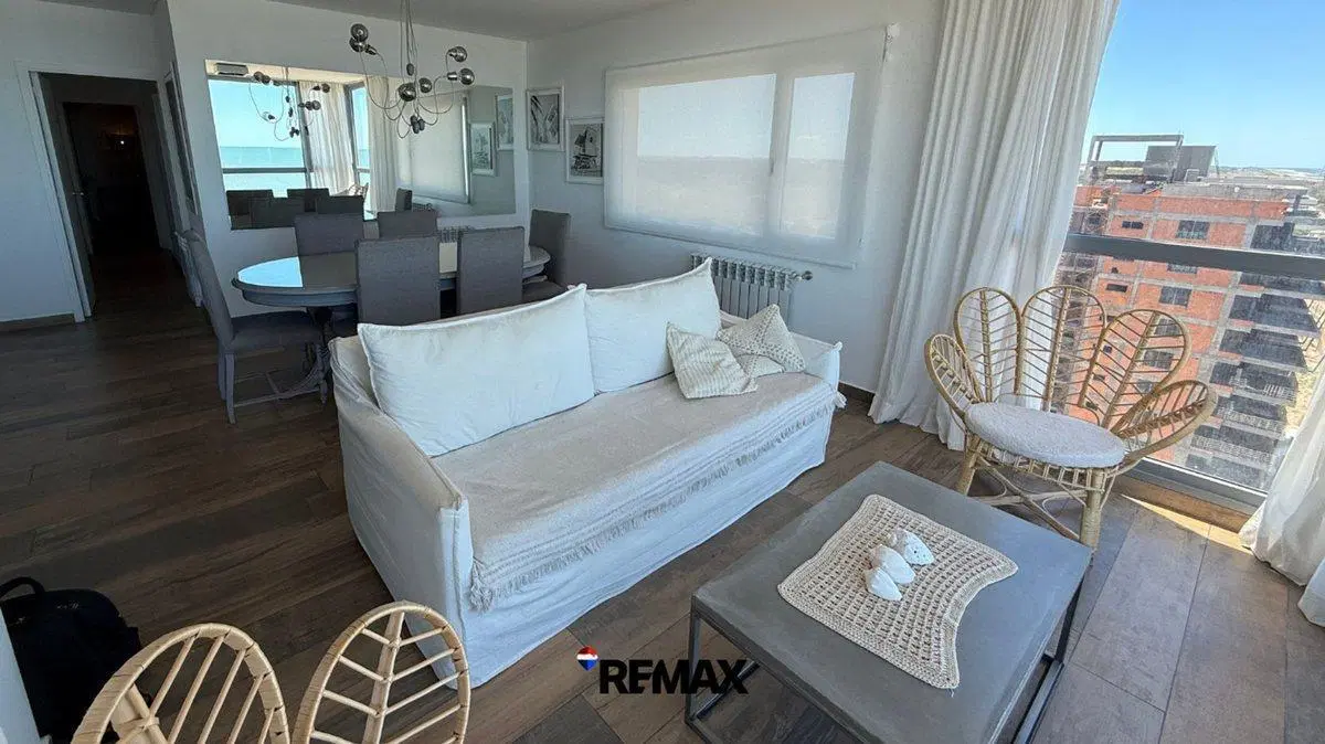 VENTA PENTHOUSE 3 DORM 3 BAÑOS 3 COCHERAS MH 2