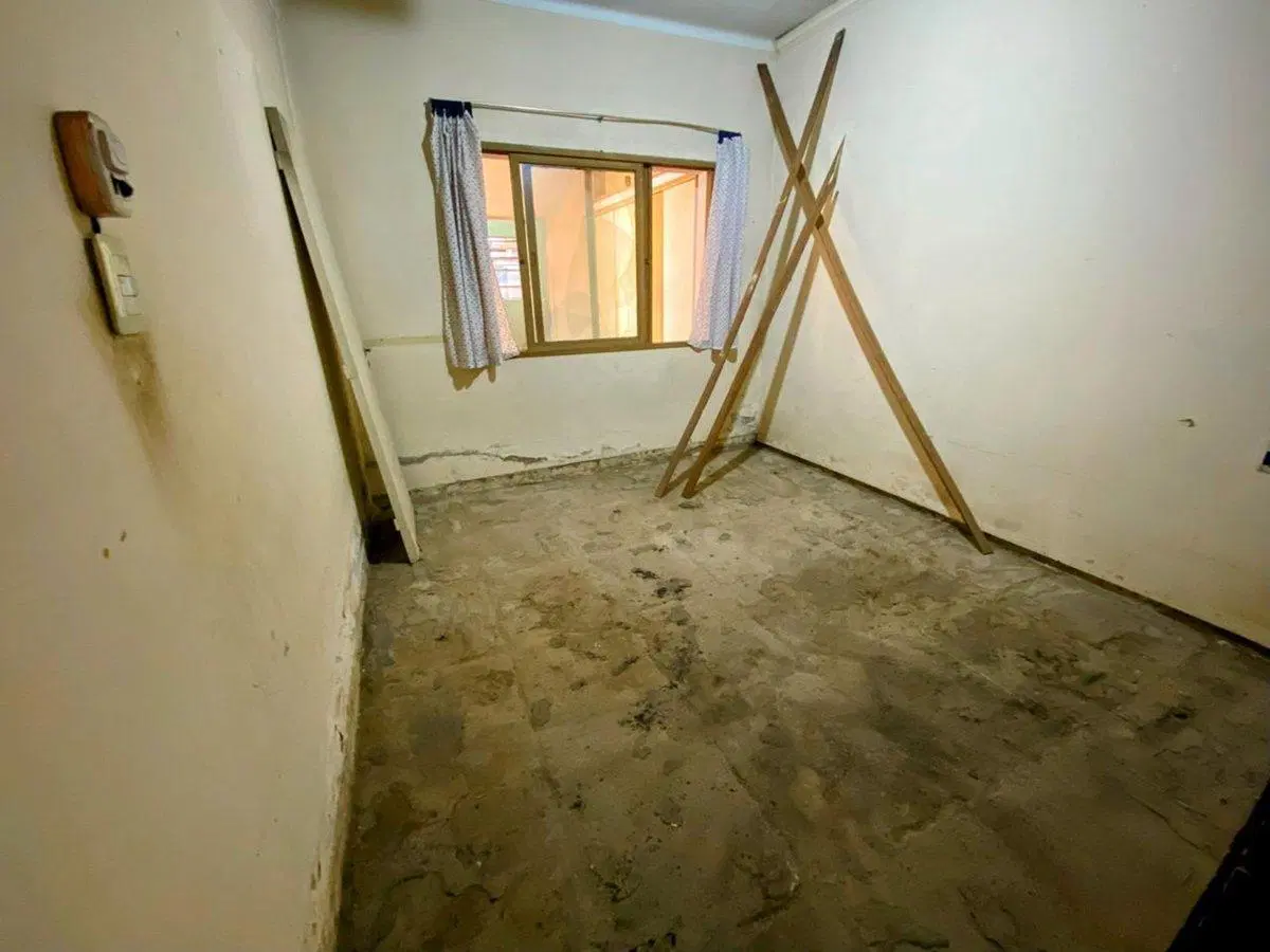 VENTA CASA B. UNIVERSITARIO CON GALPON Y GRAN LOTE 5
