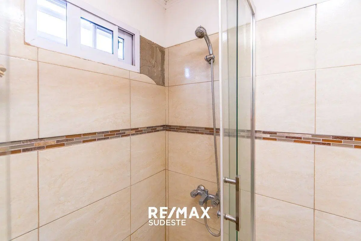 Venta casa 2 dormitorios con quincho 4