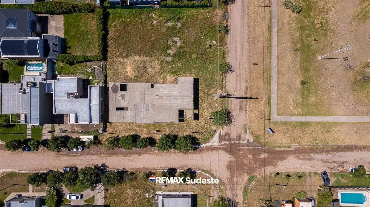 VENTA CASA A TERMINAR BO. SAN IGNACIO 2