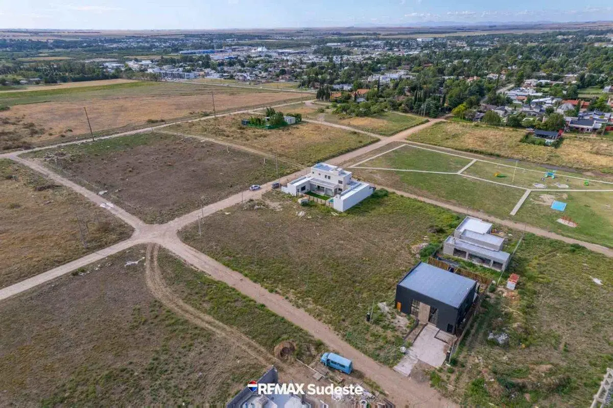VENTA LOTE BIFAMILIAR ESQUINA PALOS VERDES 4