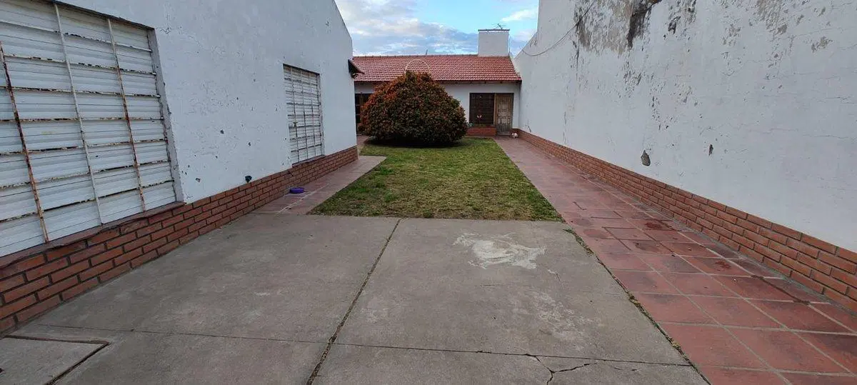 CASA EN VENTA - APTA CREDITO - PAMPA CENTRAL 900 4