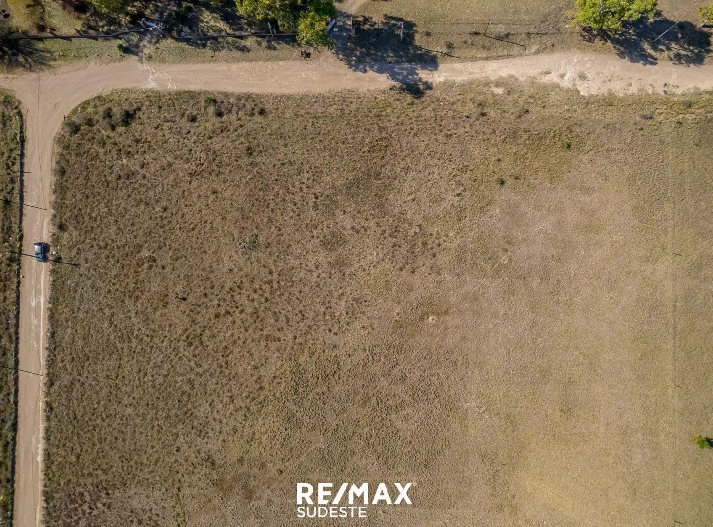 Lote de 1800 m2 a minutos del centro 5