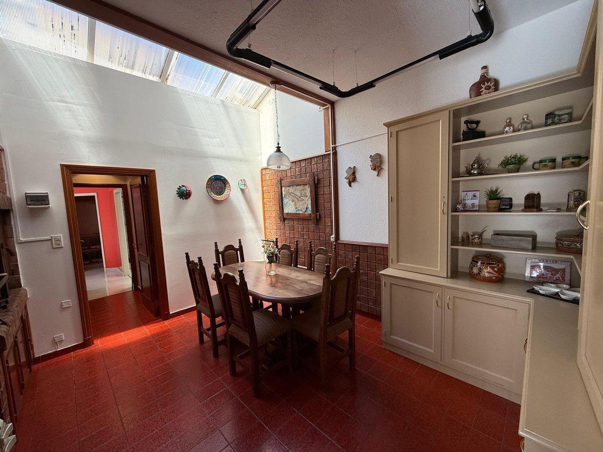 Foto de VENTA IMPORTANTE CASA EN RONDEAU 572. MACROCENTRO, imagen 2