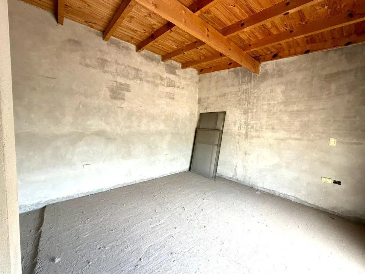 Casa a terminar + Salon al frente 5