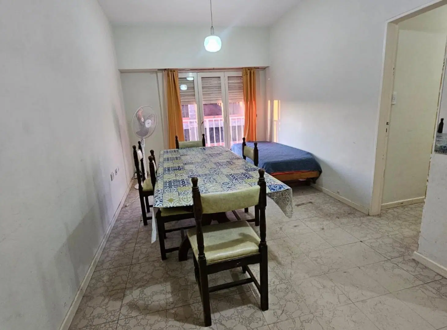 Venta Departamento 3 dormitorios en Mte Hermoso 5
