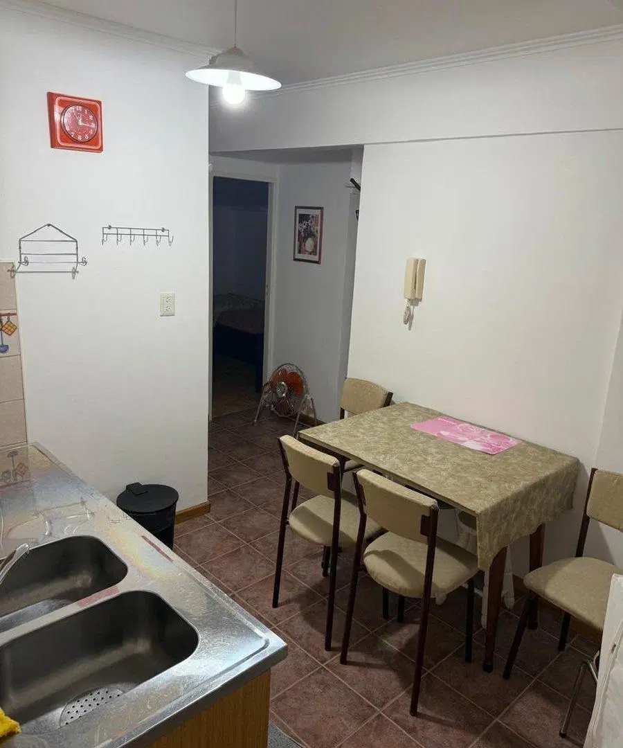 Venta dpto 2 dormitorios en pleno centro de MH 2