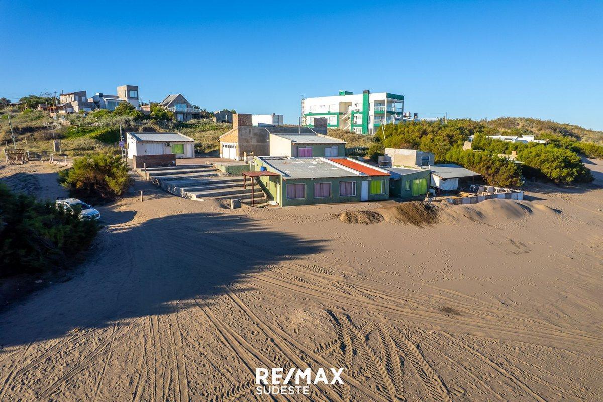 VENTA EN BLOQUE 6 LOTES FRENTE AL MAR MAS CONTRUC