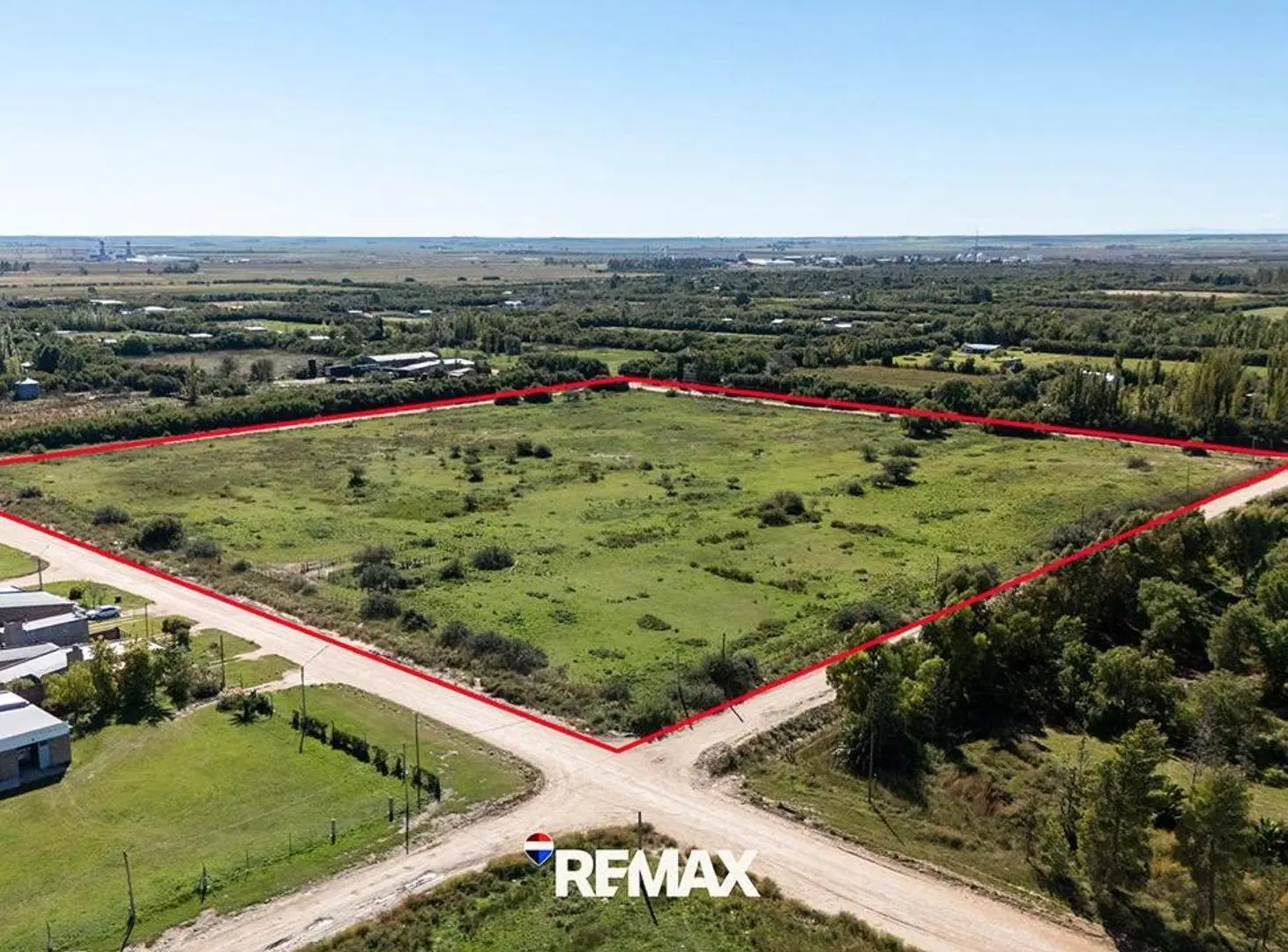 4 MANZANAS A LA VENTA EN GRAL. DANIEL CERRI 3