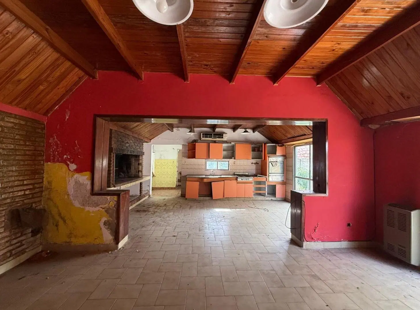 GRAN LOTE CÉNTRICO CON LOCAL, CASA Y SALÓN 5