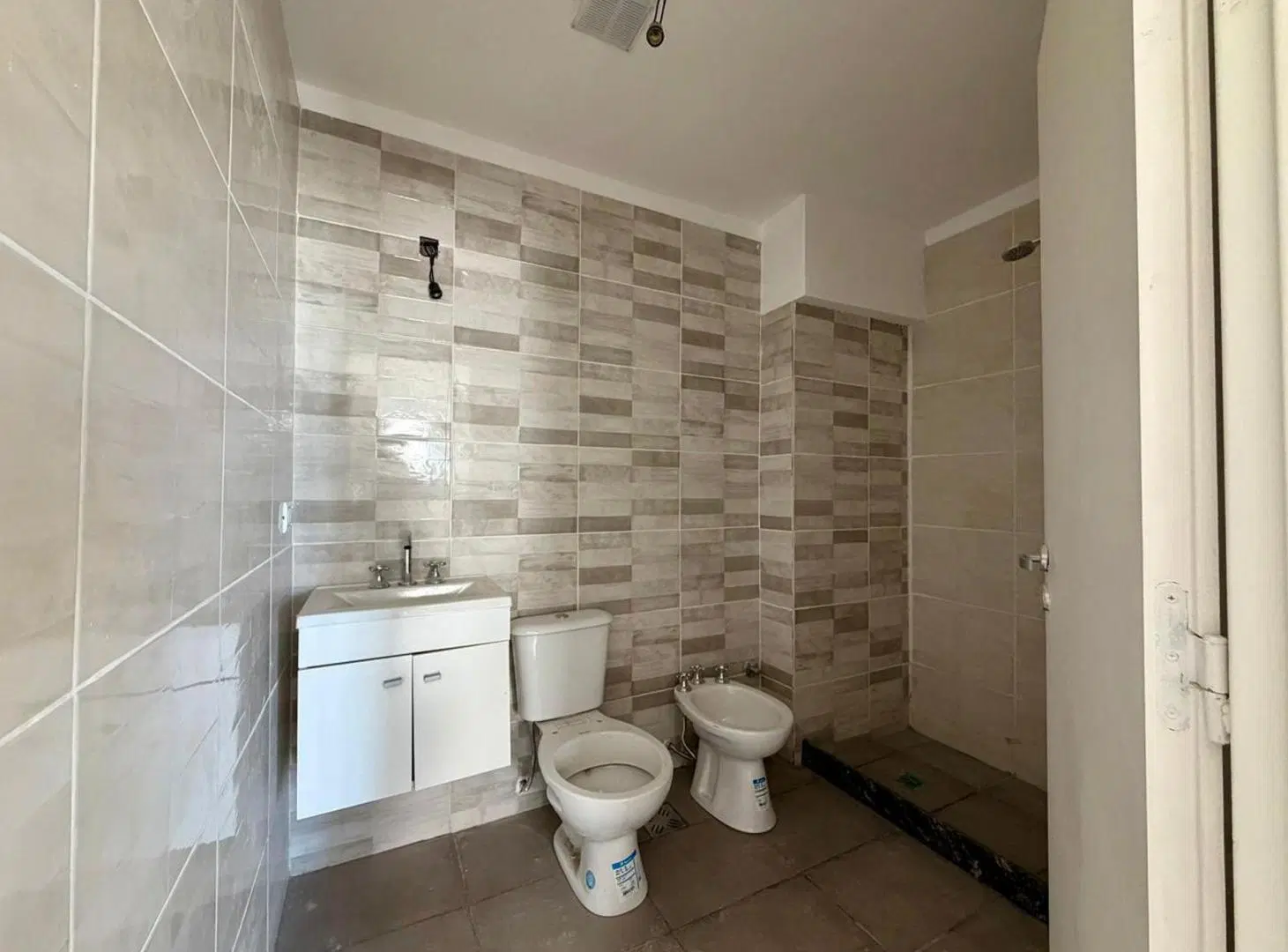 VENTA FUNCIONAL EN CASTELLI 165, A ESTRENAR 5