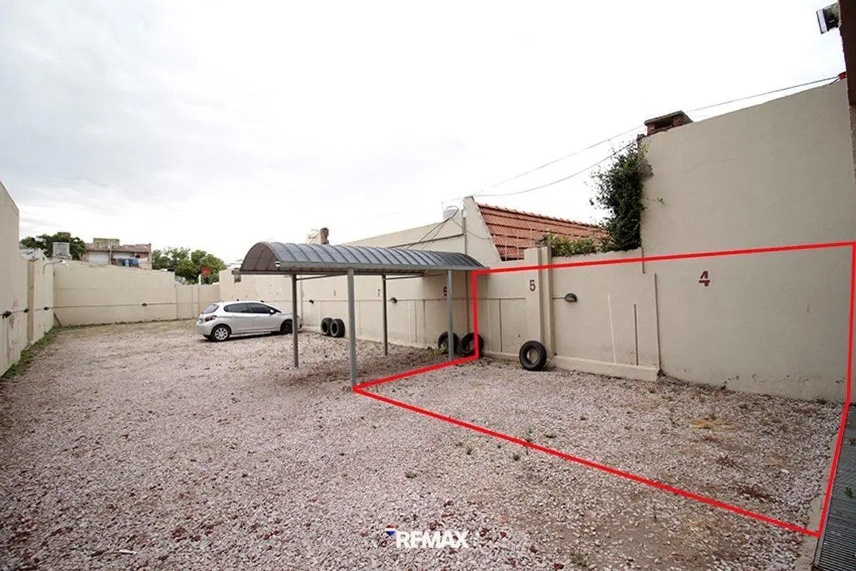 COCHERAS  GUEMES 900 3