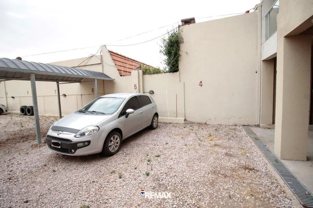 COCHERAS  GUEMES 900 2