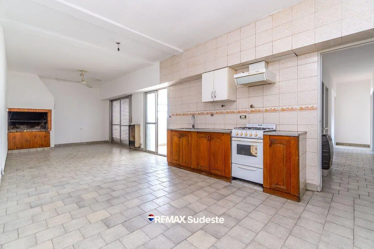 Venta casa Apta Credito 4 Dormitorios 5