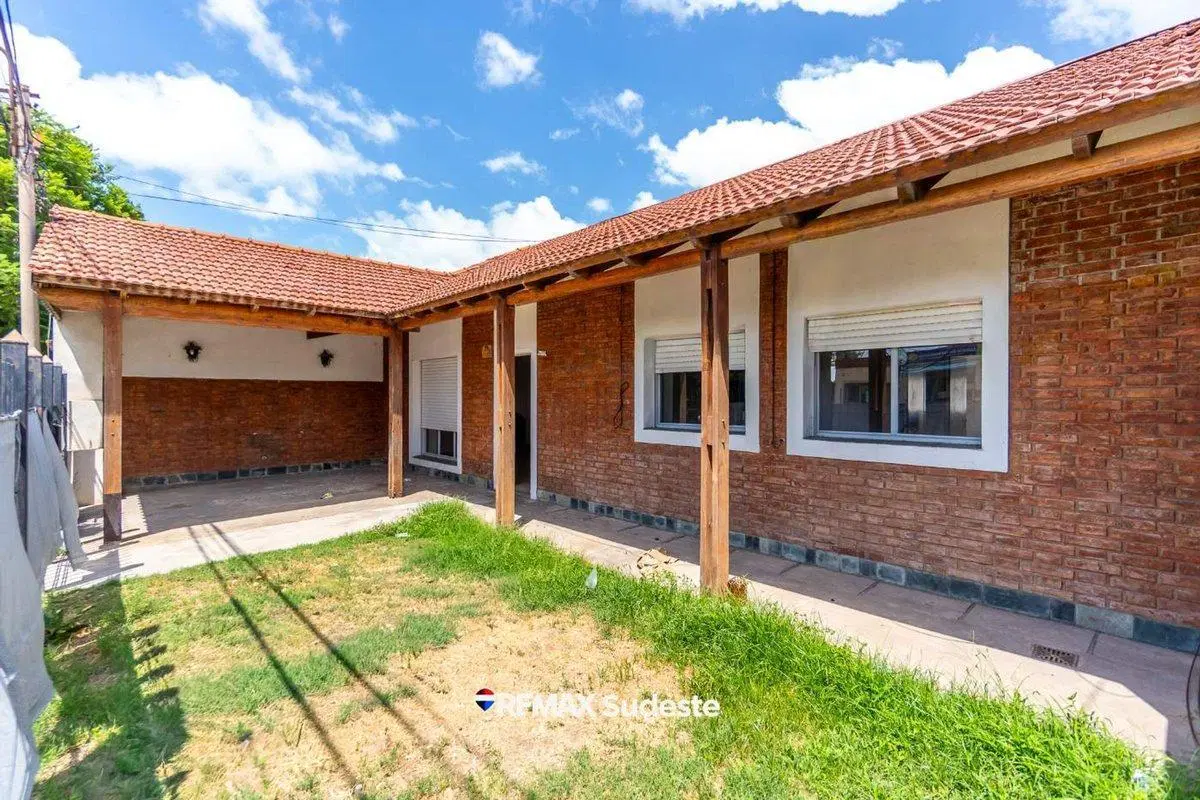 Venta casa Apta Credito 4 Dormitorios 4