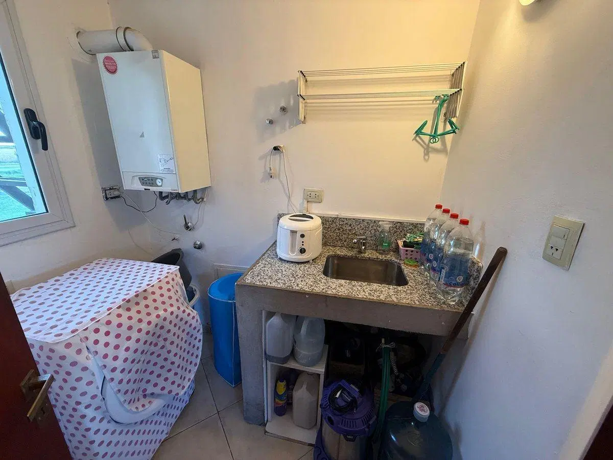 VENTA CASA CON PILETA CARRIO PRIVADO PAGO CHICO 5