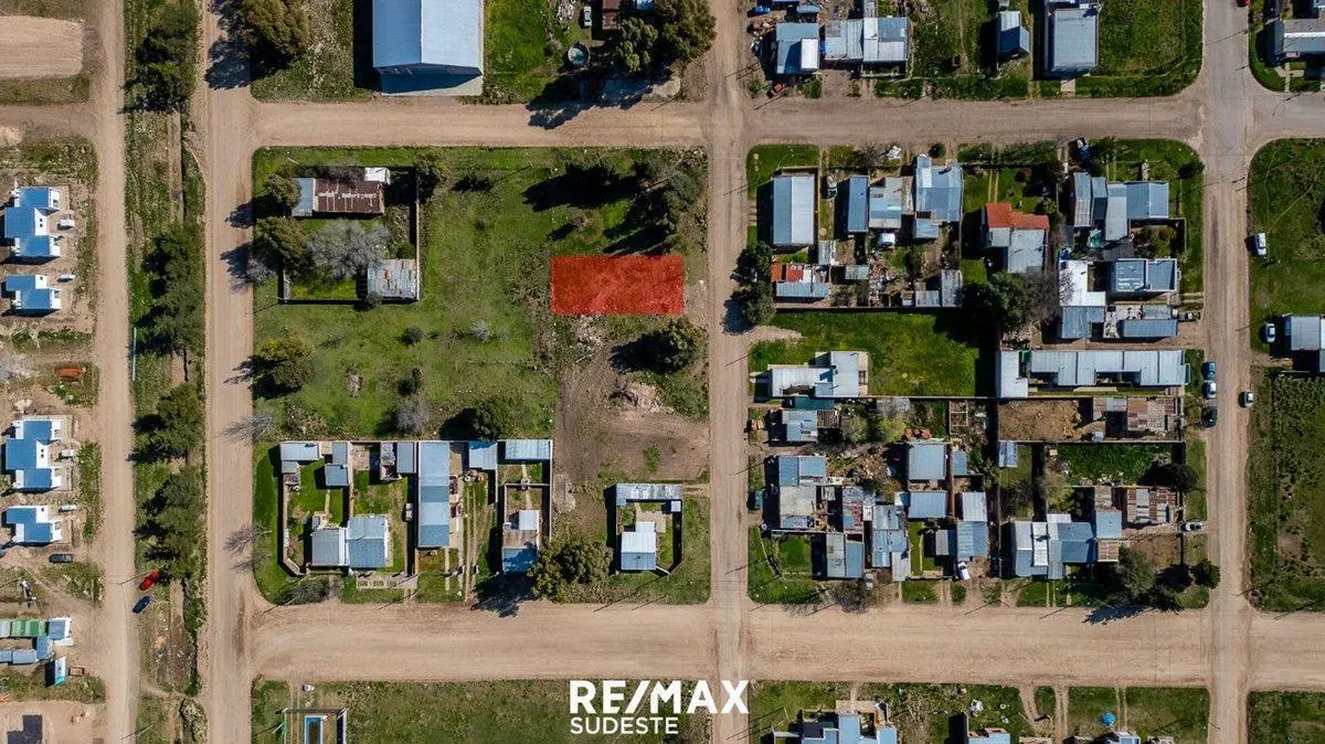 Terreno en venta ideal galpon o vivienda 3