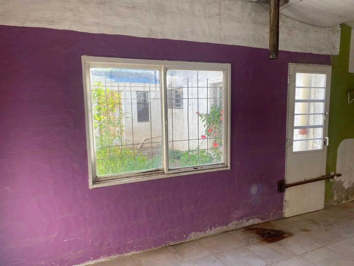 Vendo Casa ideal salón o deposito. 2
