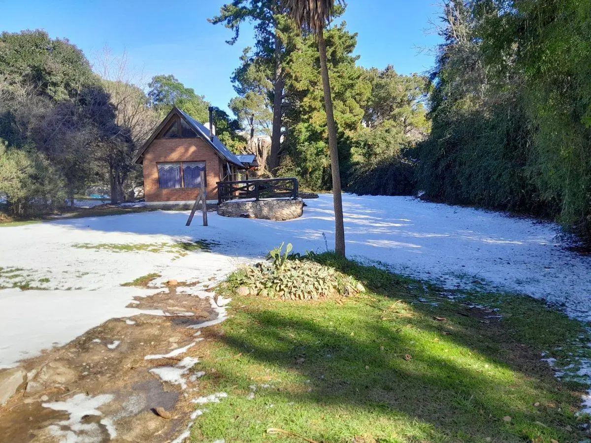 VENTA 2  CASAS EN VILLA VENTANA SOBRE AMPLIO LOTE 2