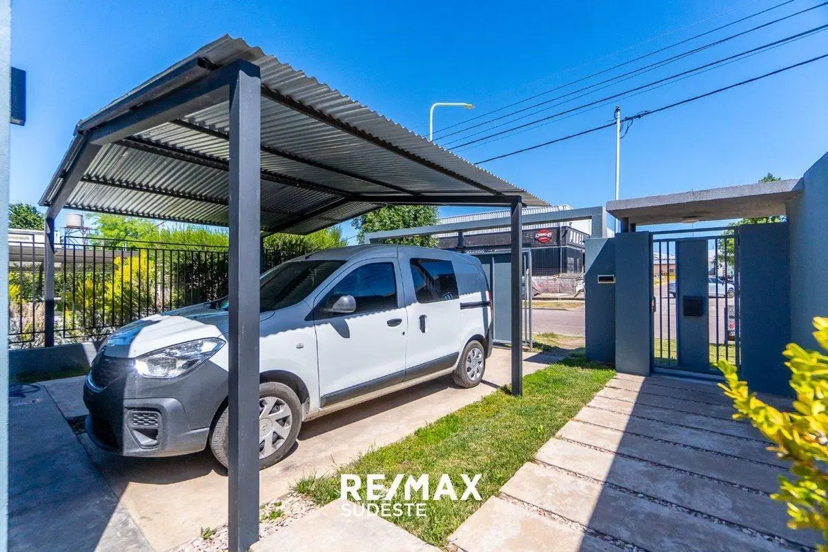 VENTA PROPIEDAD PREMIUN PALOS VERDES 3 DORMITORIOS 3