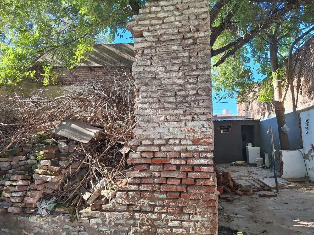 VENTA CASA A REFACCIONAR EN BARRIO TIRO FEDERAL 3