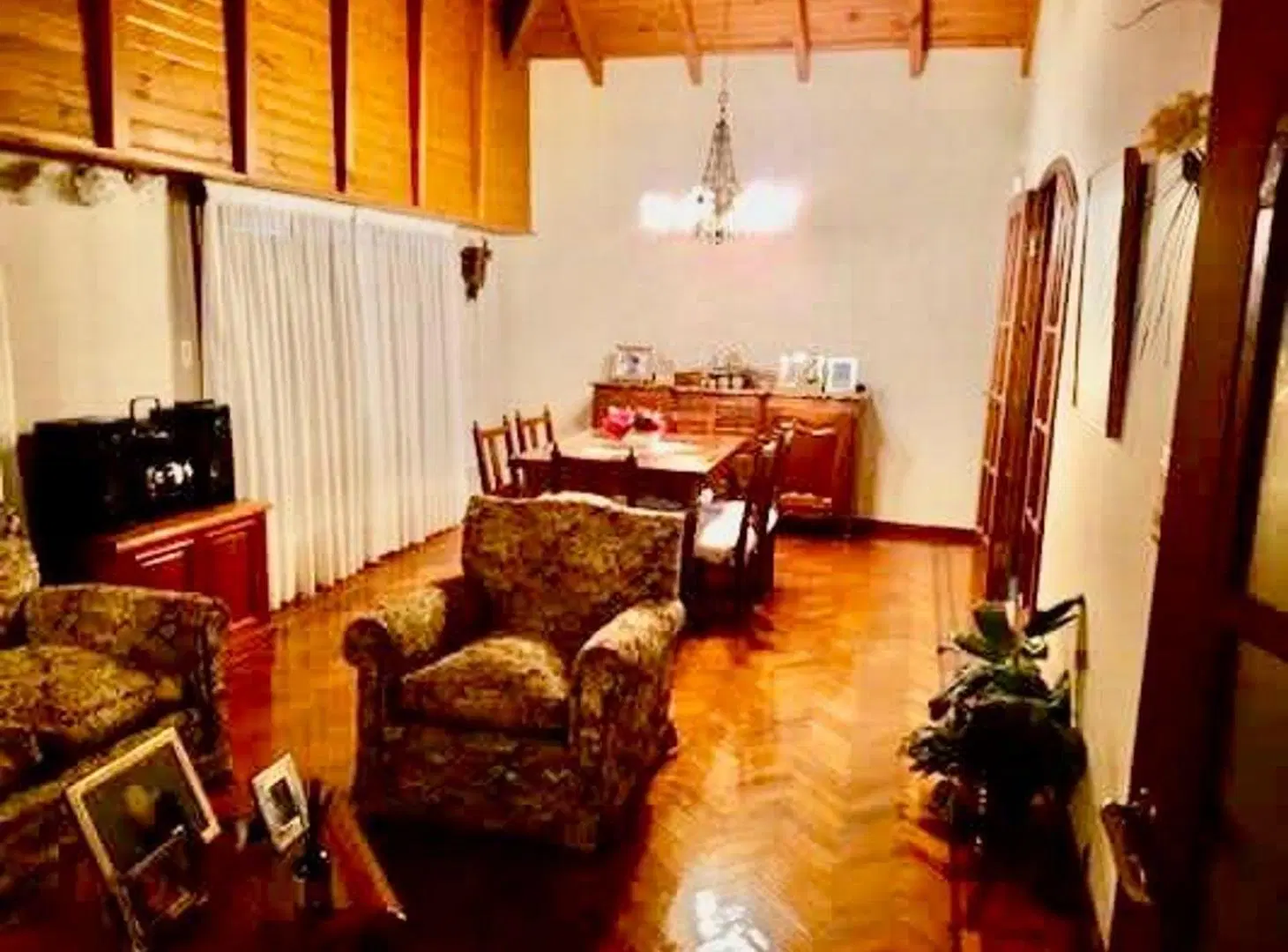 VENTA CASA 3 DORMIS, TTE FARIAS 1300 B. S. MARTIN. 2