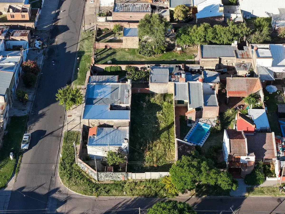 Venta lote cerrado Bo. Noroeste 2