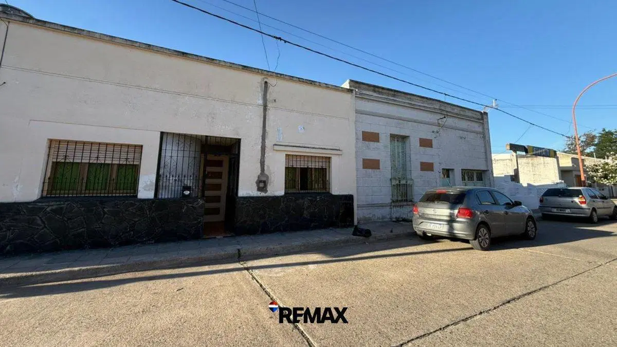 CASA EN VENTA DOS DORM . 7 DE MARZO 212 PTA ALTA 4