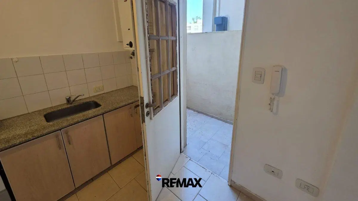 ALQUILER DPTO FLORIDA 900 3
