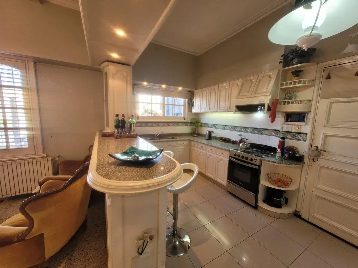 VENTA CASA CON DEPARTAMENTO Y QUINCHO 3