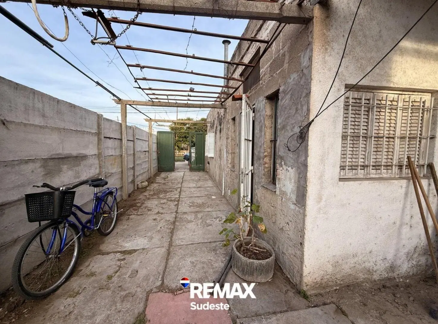 Casa mas Departamento. Barrio Maldonado! 8