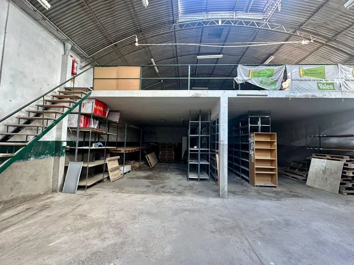 Galpon comercial/ Deposito 5
