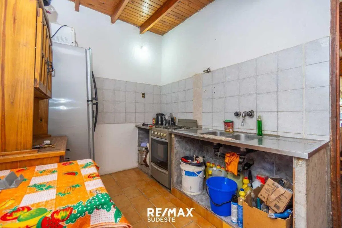 VENTA CASA TRES DORMITORIOS CON GARAGE Y PATIO 8