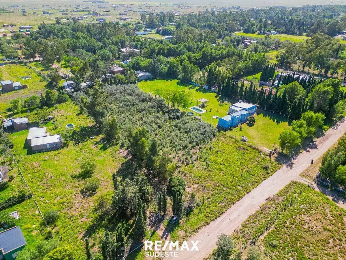 Venta excelente lote Barrio Los Chañares 4