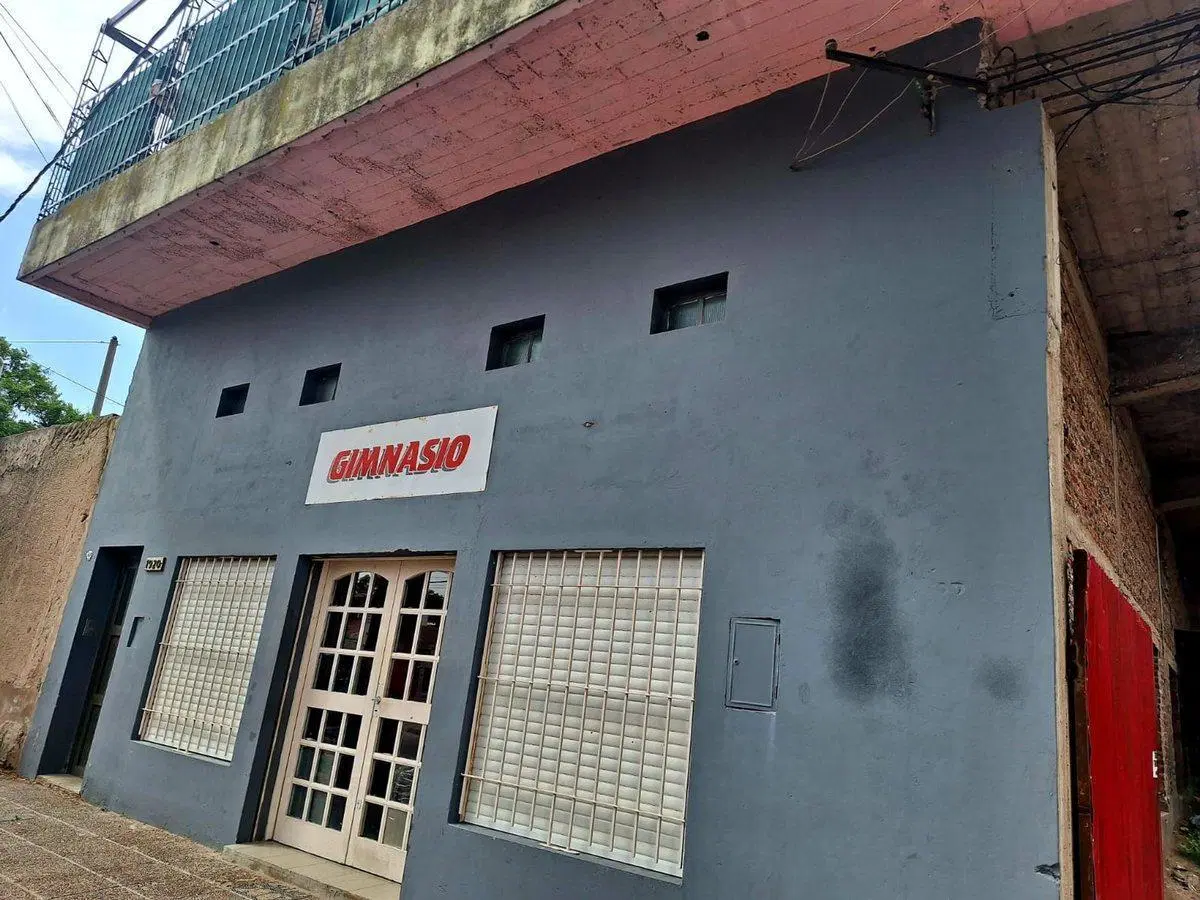 VENTA CASA 3 DOR. EN ALTOS CON LOCAL Y GALPON 8