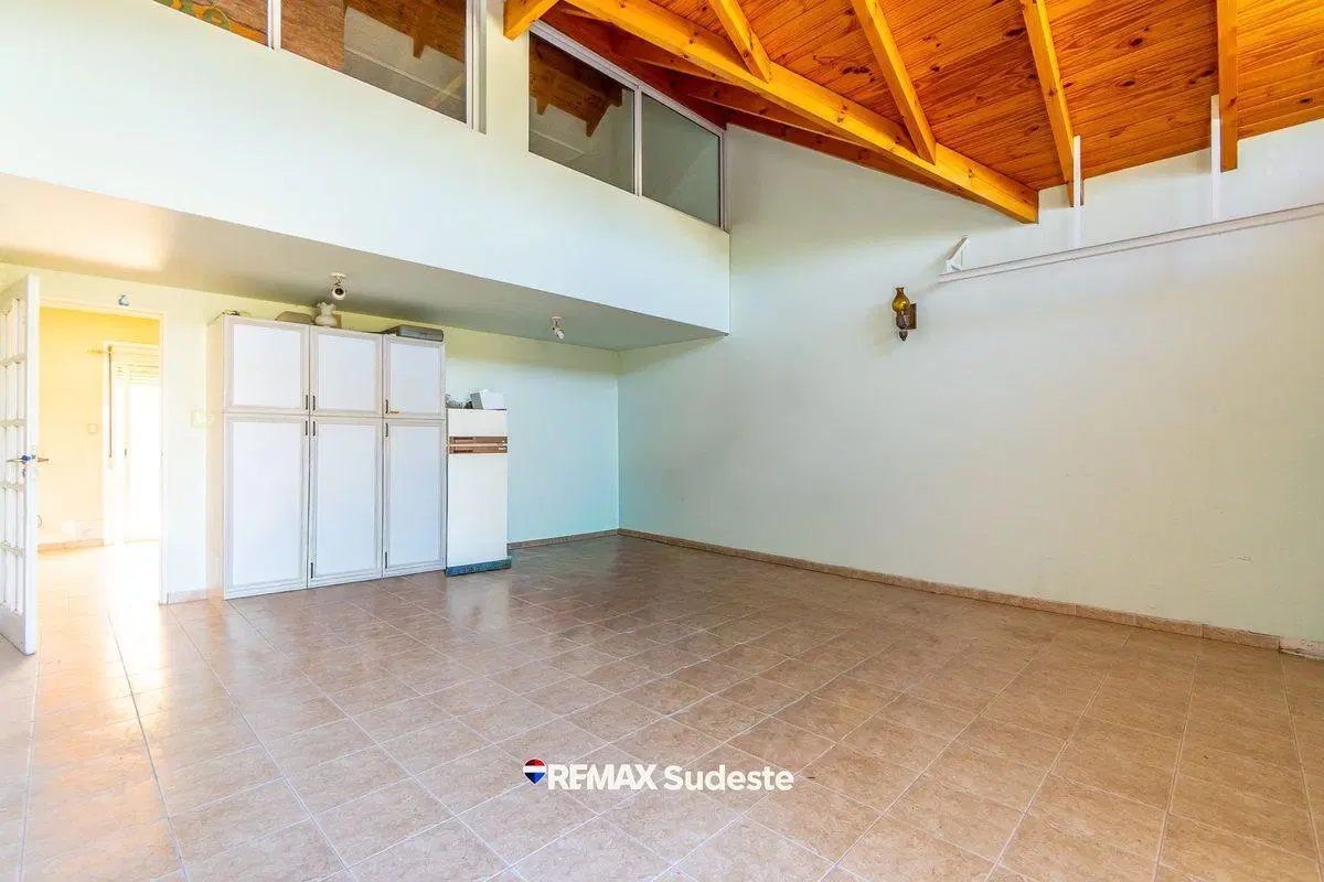 Venta casa 4 dormitorios APTO CREDITO 5