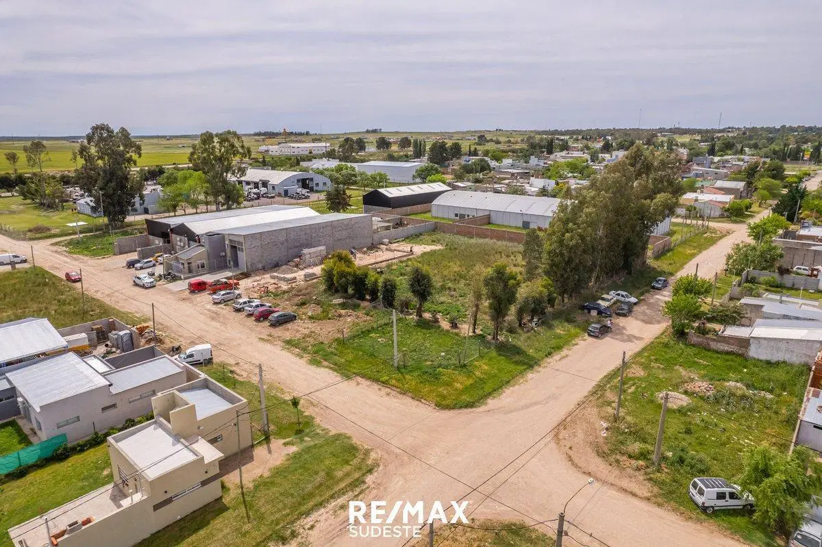 VENTA LOTE ESQUINA PANAMA Y BONNAT 4