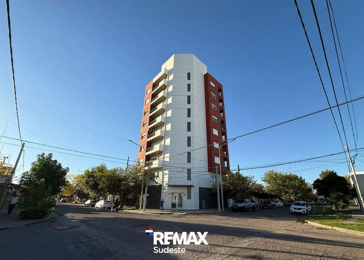 VENTA DEPARTAMENTO BARRIO UNIVERSITARIO 8