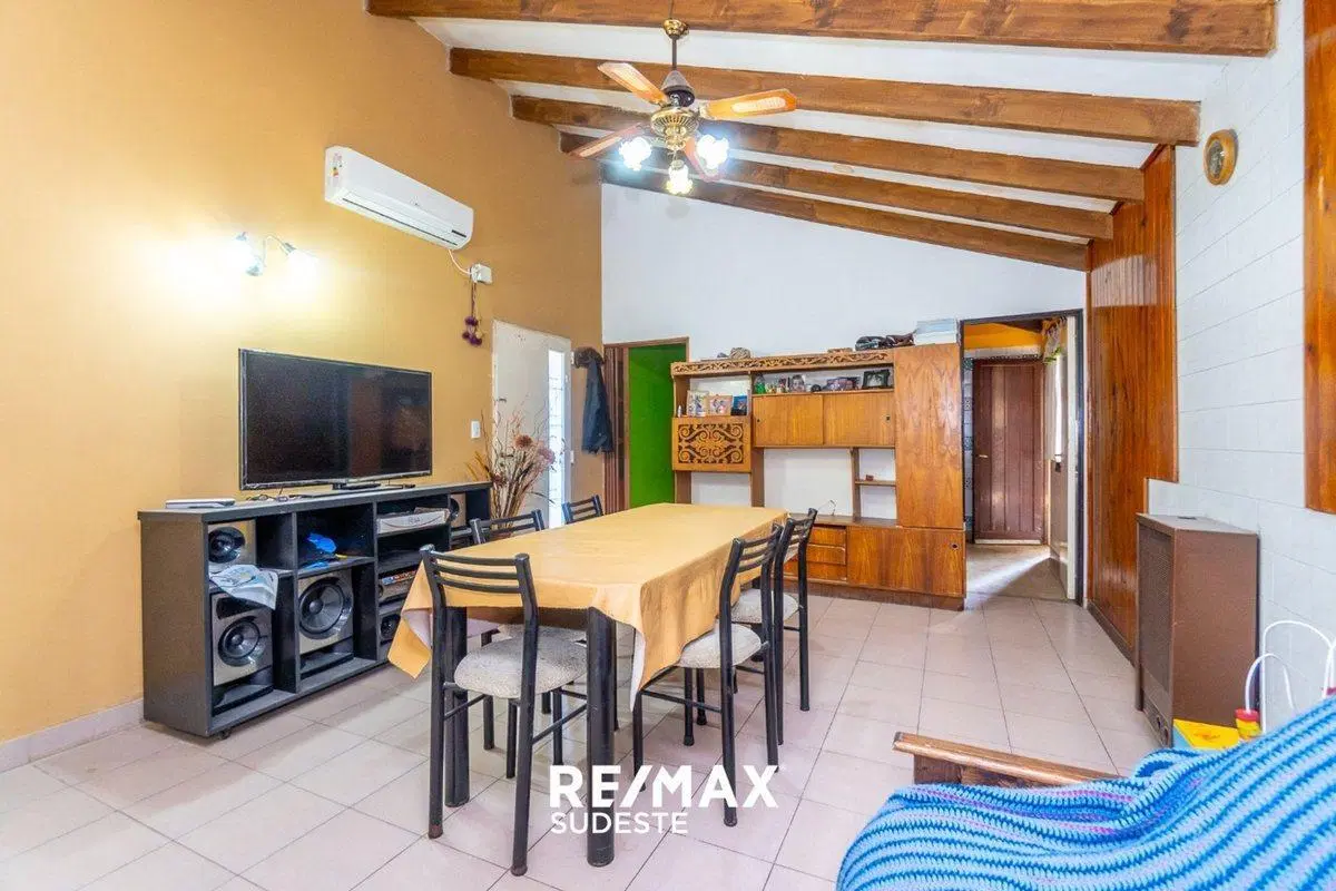 VENTA CASA EN INGENIERO WHITE APTA CRÉDITO 5