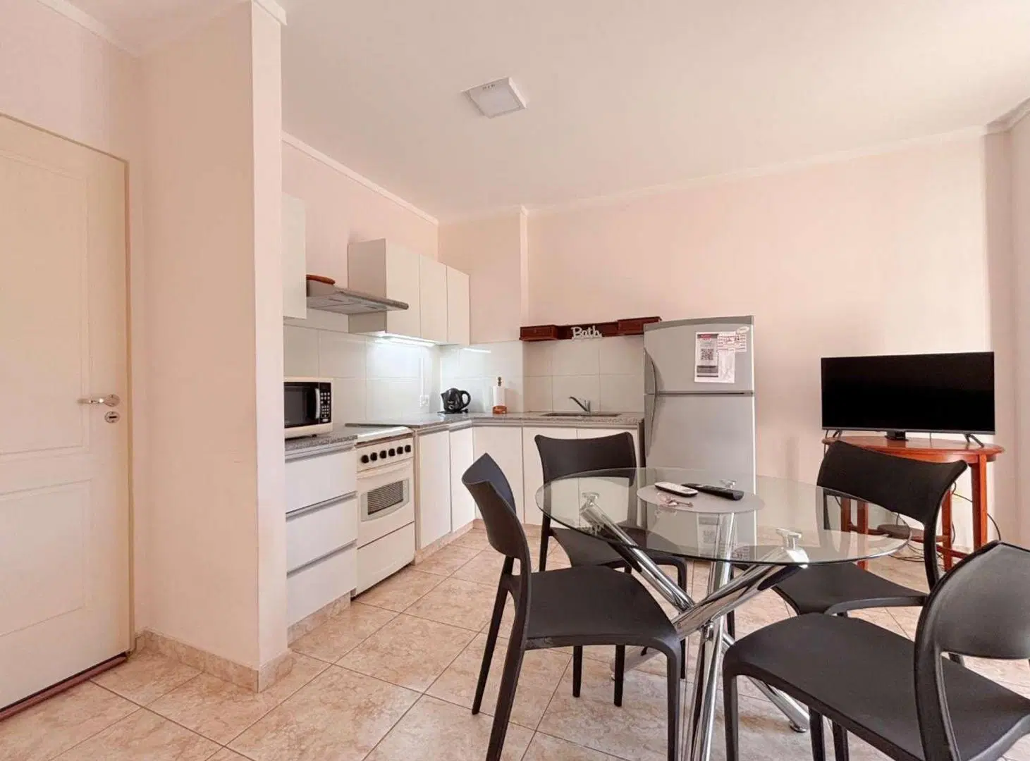 VENTA DEPARTAMENTO CÉNTRICO NUEVO (OPC AMOBLADO!) 2
